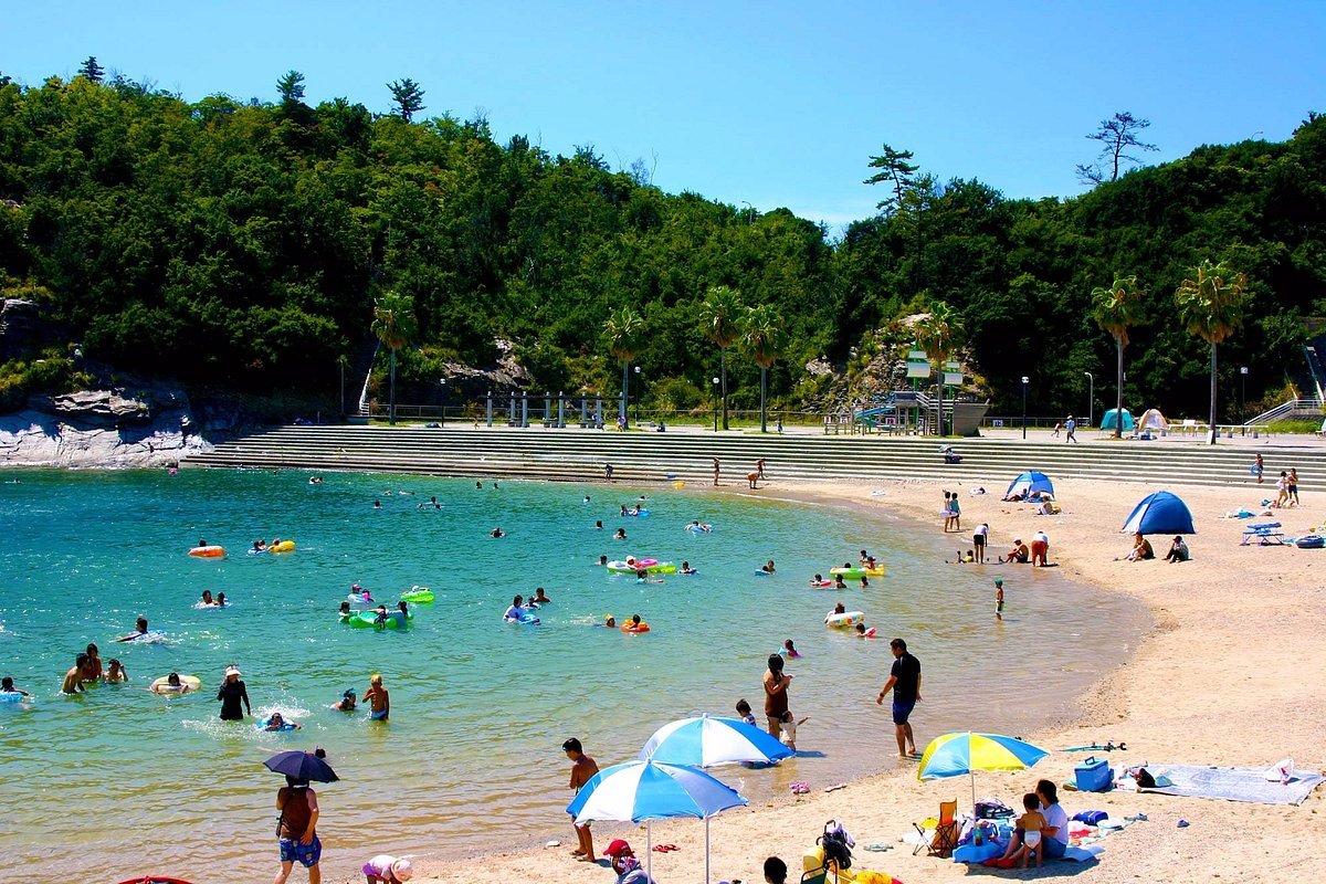 🌊 나미하야 해변 이미지 1